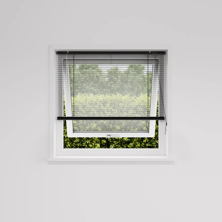 Persienne aluminium sort 120 x 130 cm