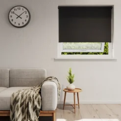 Rullegardin lysdæmpende sort 140 x 250 cm
